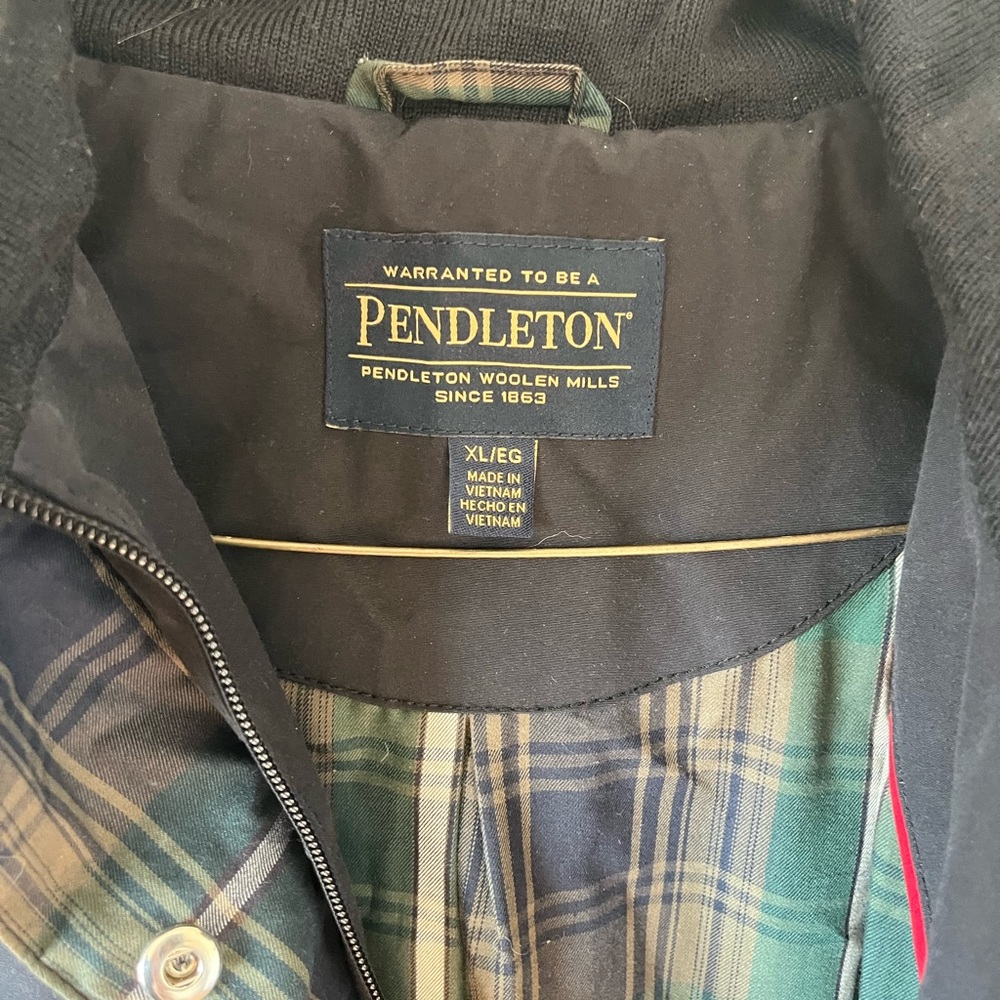 Women’s Pendleton Navy Rain Jacket With Plaid Lin… - image 2